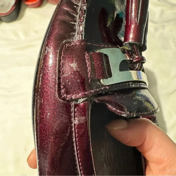 Stuart Weitzman Patent Leather Loafers Maroon Tassles Size  5 1/2 - Picture 5 of 11
